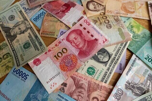 US dollar weakens sharply against Japanese yen
