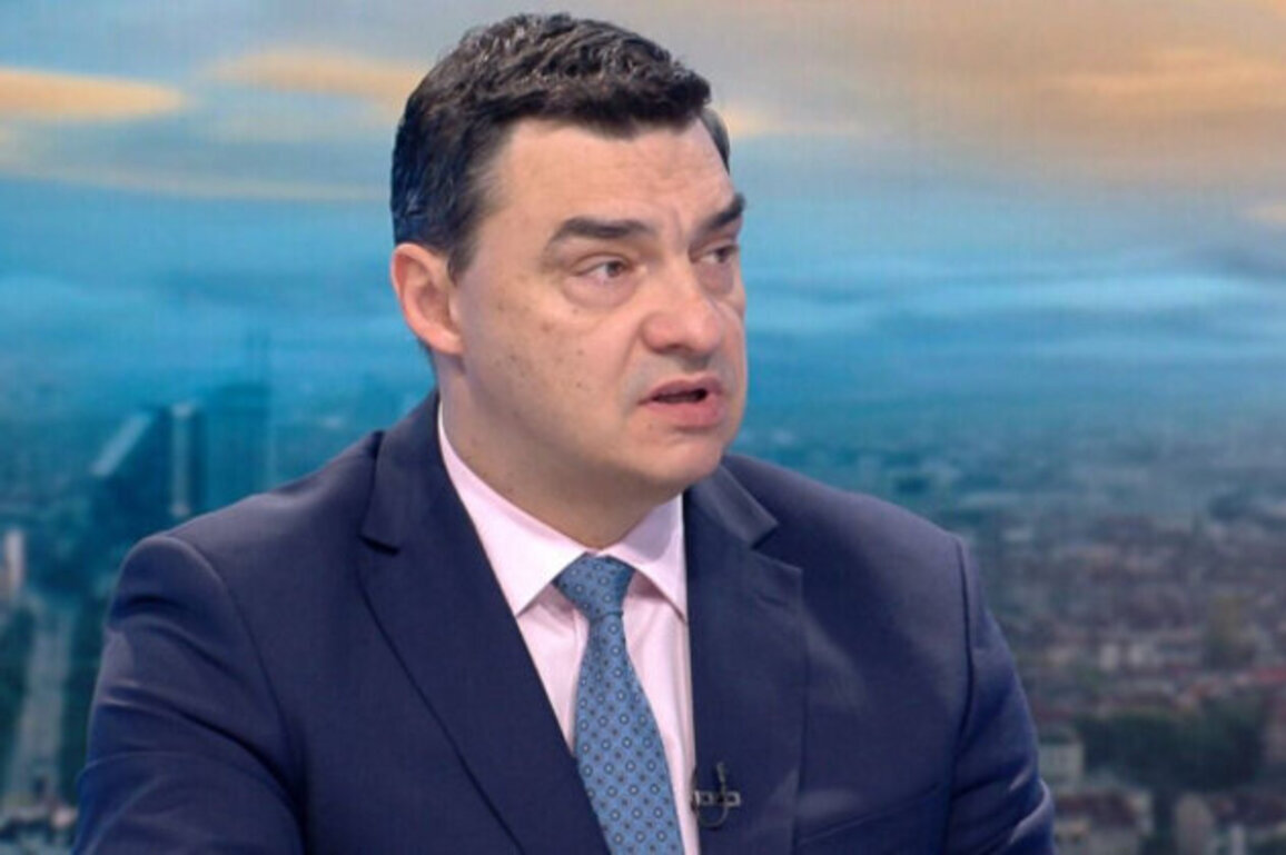 Bulgarian MP Says Retail Chains Plan Around 15% Price Cuts