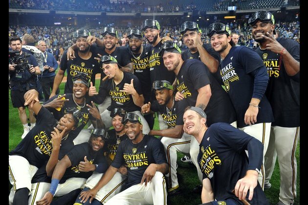 MLB roundup: Brewers clinch NL Central despite loss to Cards