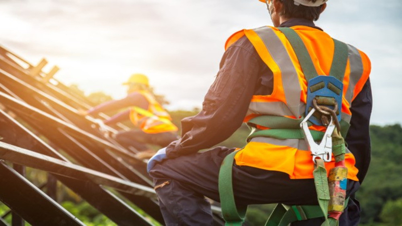 Online roofing merchant re-launches to support construction sector