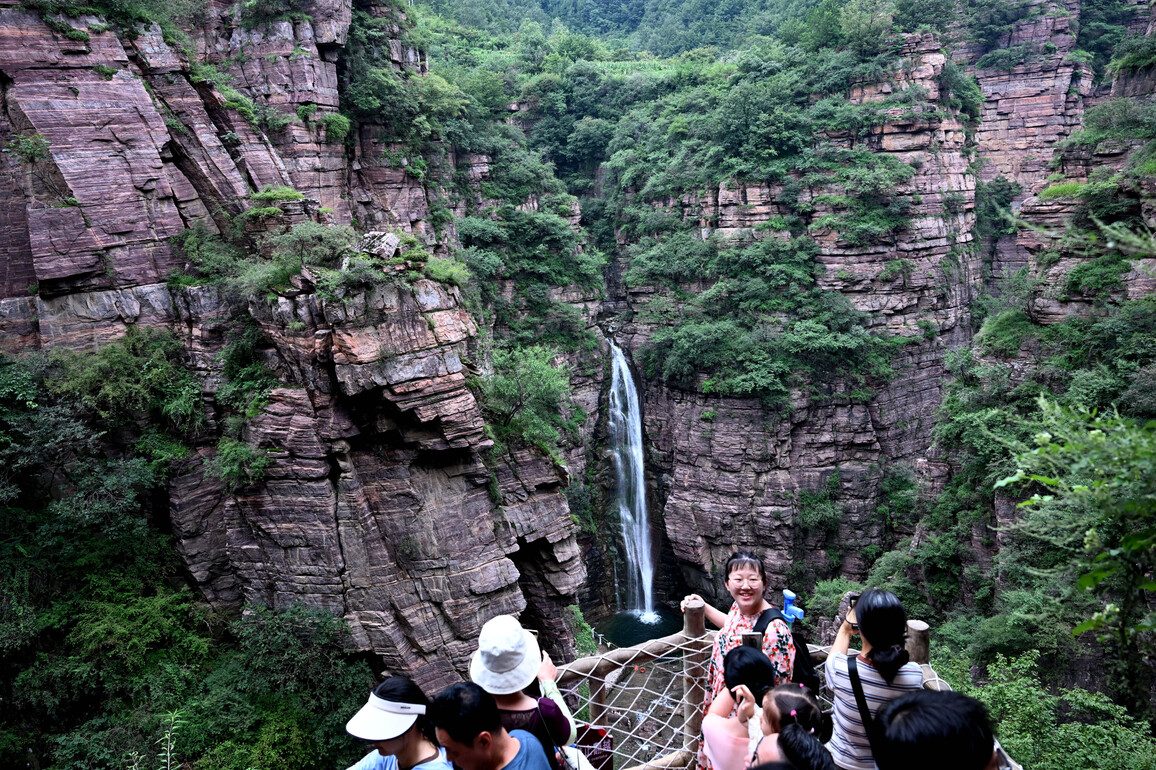 CHINA-HENAN-HUIXIAN-RUGGED TERRAIN-SCENERY (CN)