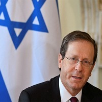 'Hamas is hijacking aid and holding Gaza civilians hostage,' says Israeli President Herzog during Gaza visit