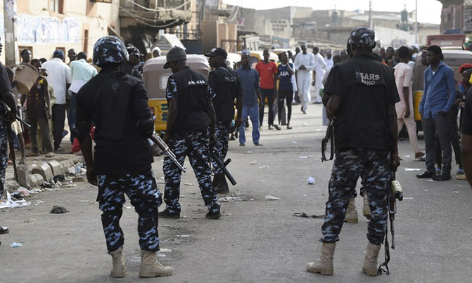 16 killed in Nigeria election violence 16 killed in Nigeria election violence