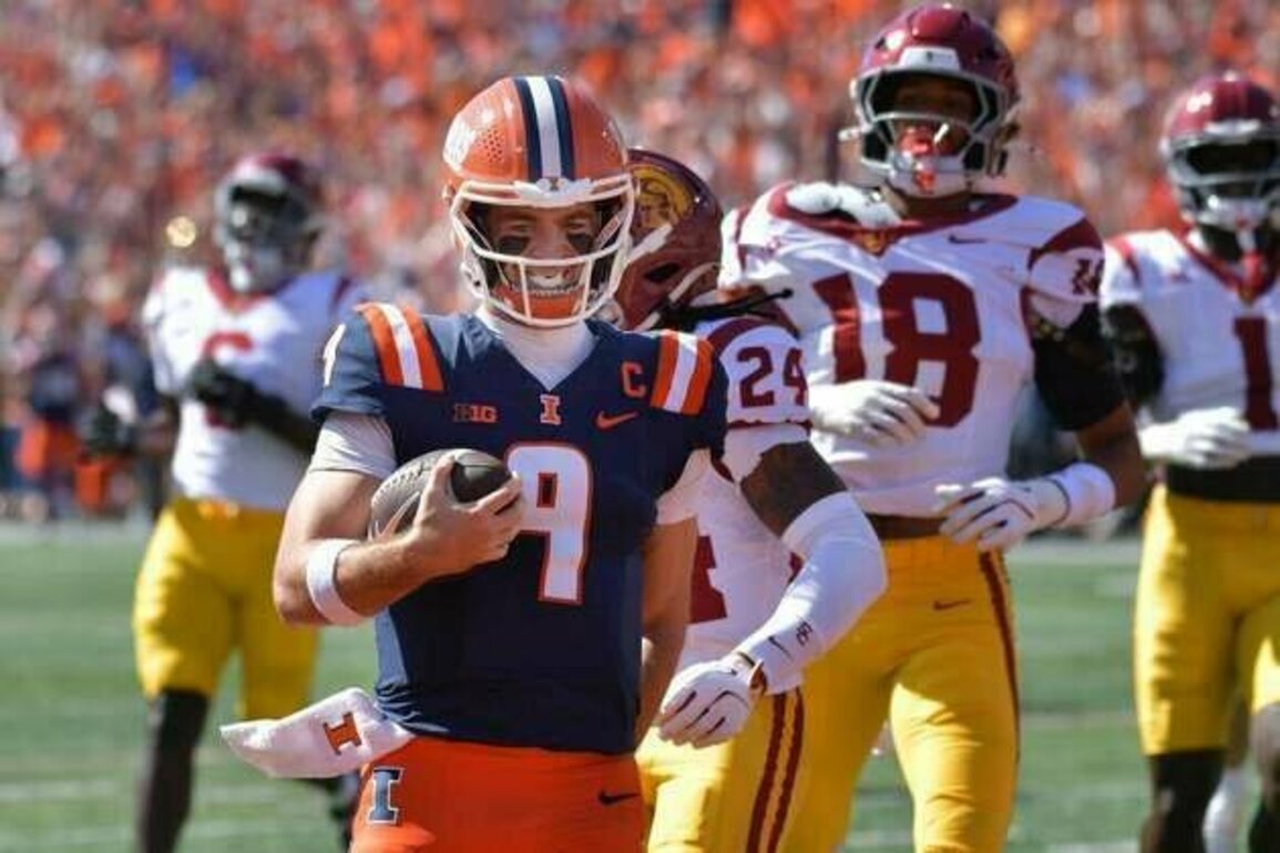No. 23 Illinois regroups, slips past No. 21 USC 34-32