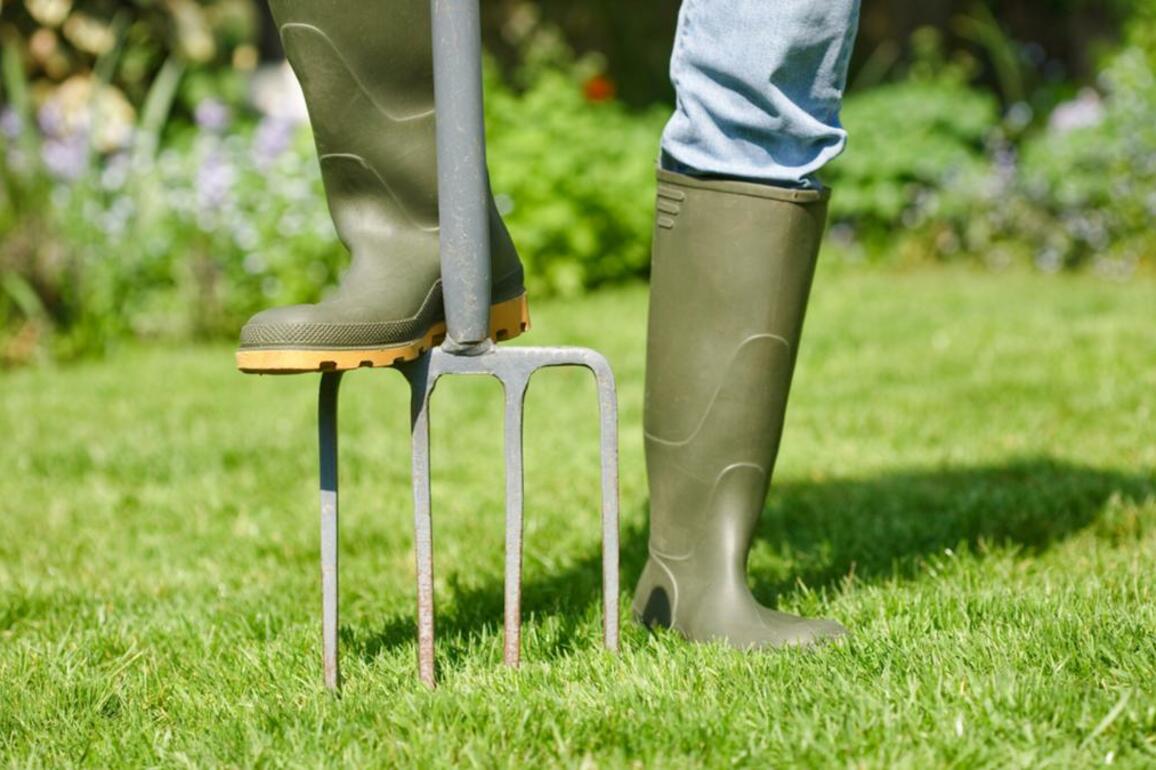 Charlie Albone- Adjust the mower and take care of hot spots before the chill