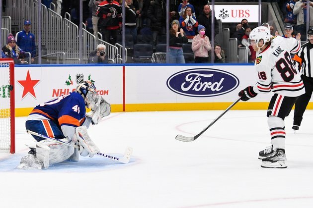 NHL roundup: Patrick Kane's SO goal propels Blackhawks to win