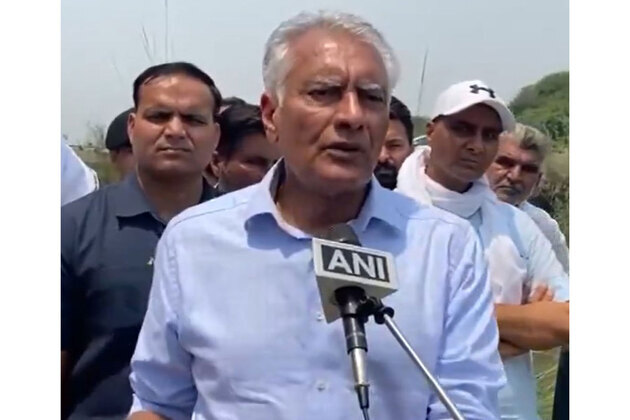"Sabka hisab": Sunil Jakhar slams AAP over corruption allegations, Monsoon preparedness