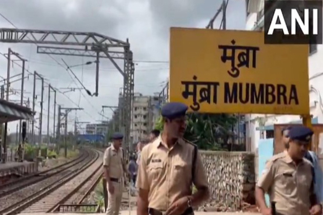 Mumbai: 8 passengers travelling towards CSMT fall from excessive crowded train at Mumbra Station