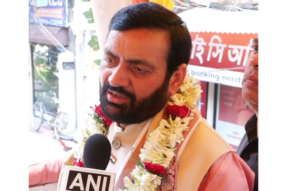 "Mamata paagal hogyi hai": Haryana CM links TMC 'fear' to corruption files, predicts BJP win ahead of West Bengal assembly polls