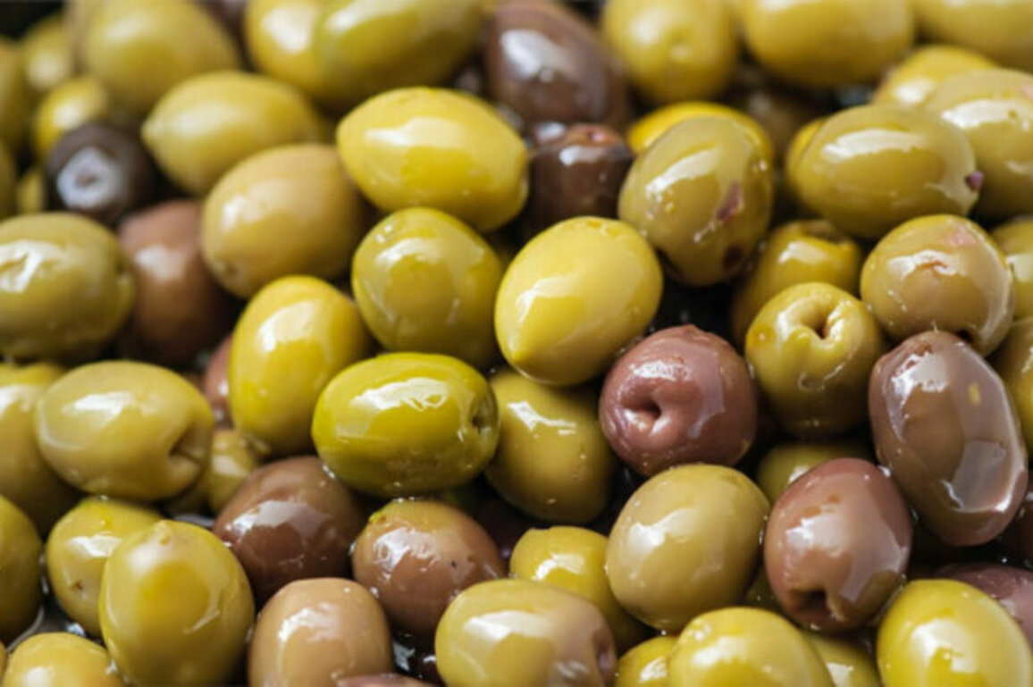 US Tariffs Could Devastate Greeces Feta, Olives, and Wine Exports