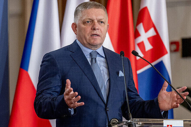 Slovakias Fico mocks EUs Russian fur dependency