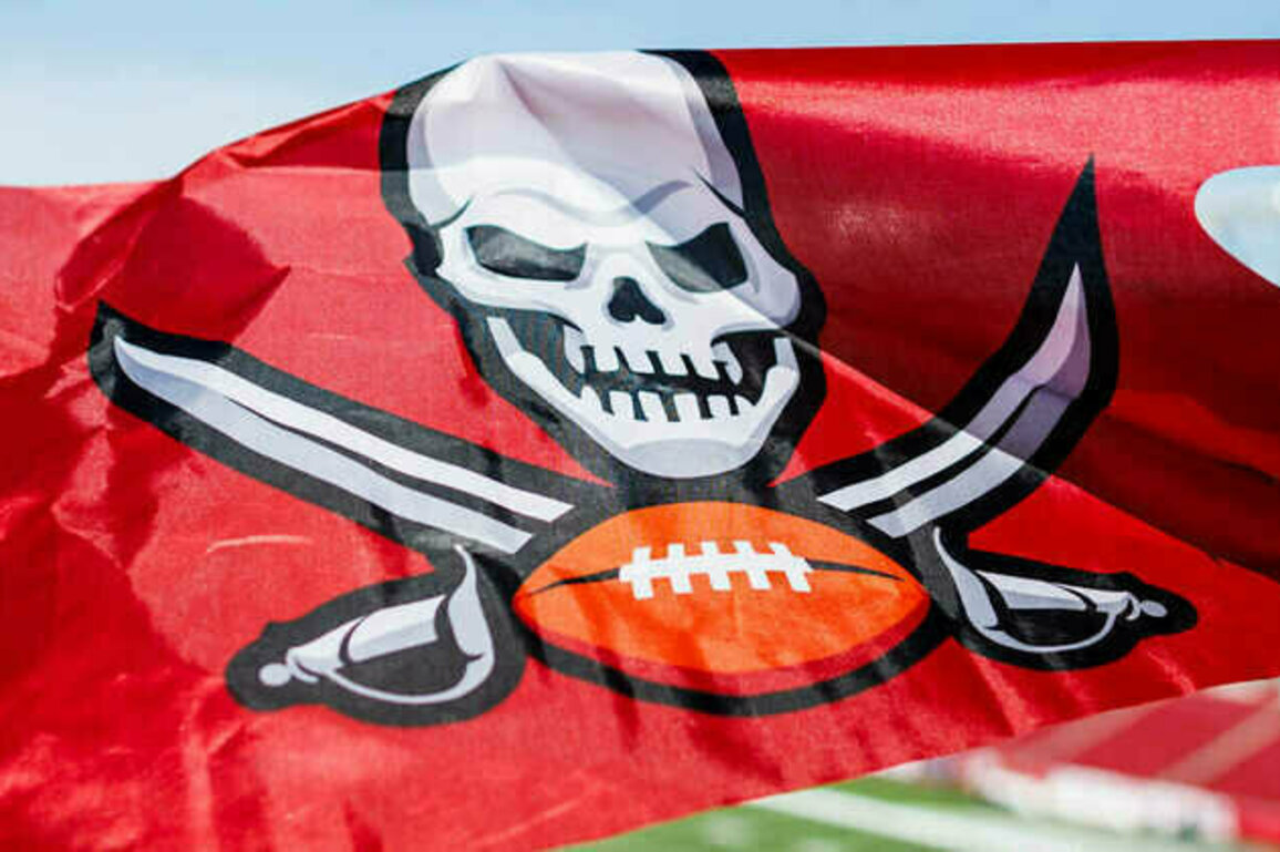 Bucs Ready for Pads to Go On Monday | Updates