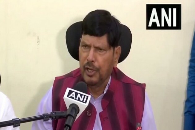 "Country will progress through women empowerment": Ramdas Athawale on Women's Day