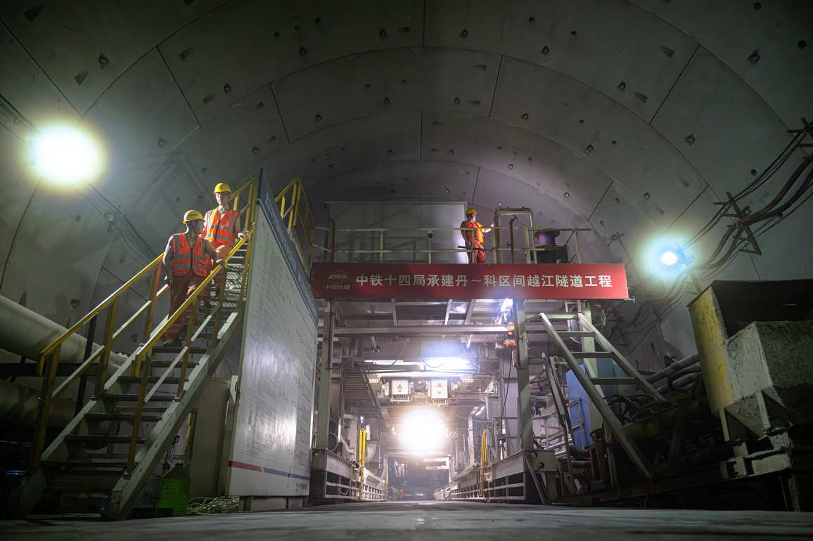 CHINA-HUBEI-WUHAN-METRO LINE-TUNNEL BREAKTHROUGH (CN)