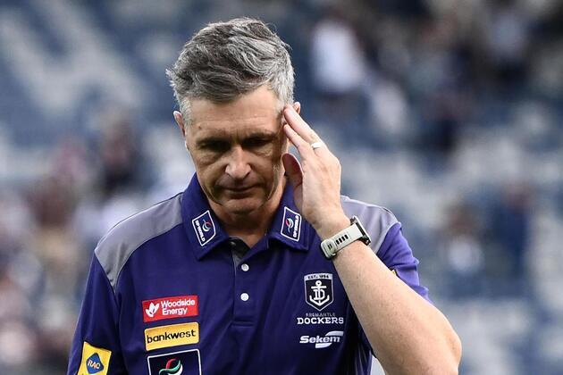 Fremantle coach Justin Longmuir calls on AFL to scrap opening round after Dockers fade out