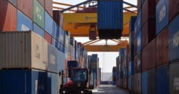 Azerbaijan imports $960 worth of goods from Armenia