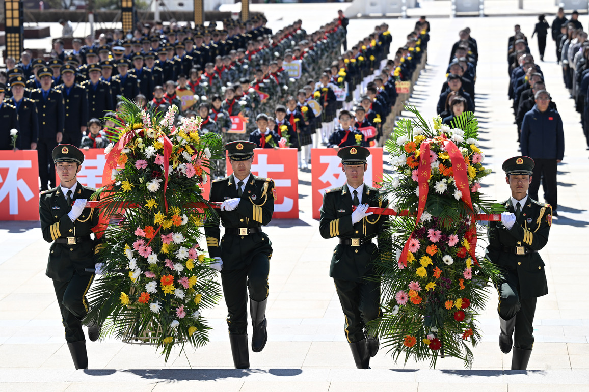 CHINA-QINGMING FESTIVAL-MARTYRS-TRIBUTE (CN)