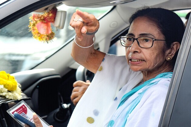 Mamata Banerjee leading by over 3800 votes in Bhabanipur