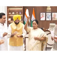 Rasgulla, Jhalmuri at Delhi Secretariat as CM Rekha Gupta, Cabinet celebrate BJP-NDA poll performance