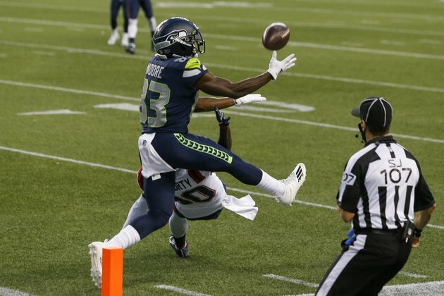 Seahawks' Wilson, defense star in win over Patriots