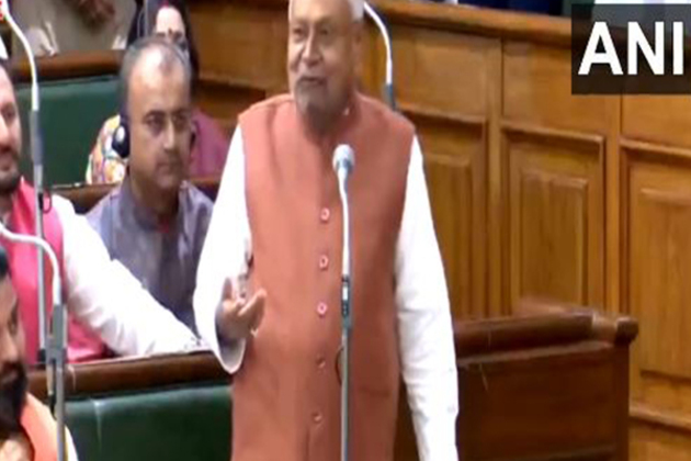 Nitish Kumar gets into verbal exchange with Tejashwi, claims credit for Lalu Yadav's 'political rise'