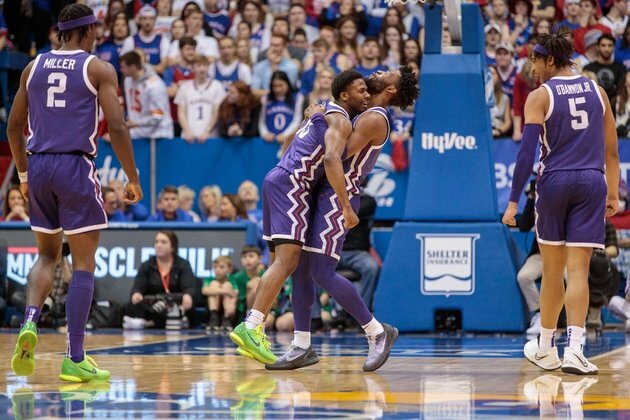 Top 25 roundup: No. 14 TCU pulls stunner at No. 2 Kansas