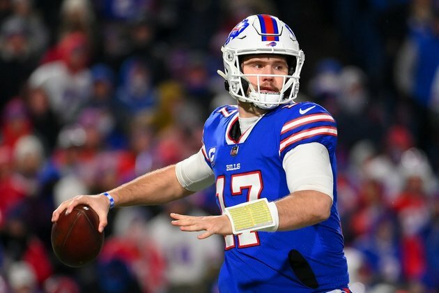 Trilogy metting between Patriots, Bills splitting public