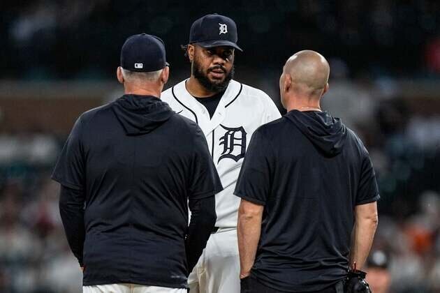 Tigers place closer Kenley Jansen on 15-day IL