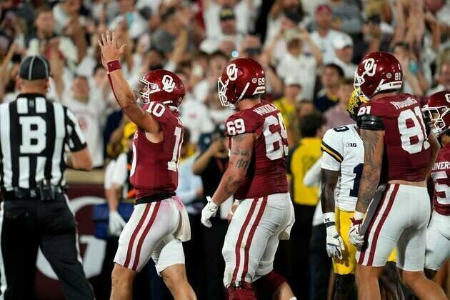 John Mateer, No. 18 Oklahoma upend No. 15 Michigan