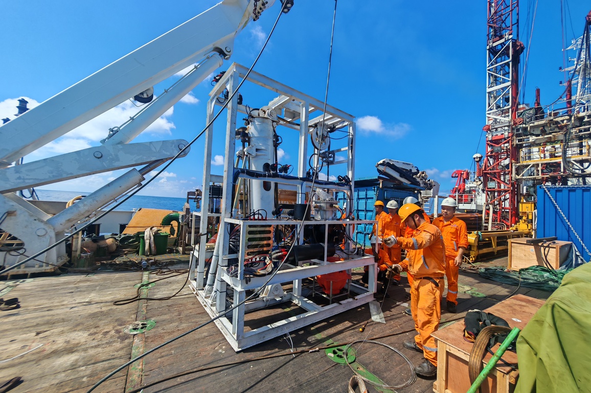 CHINA-SOUTH CHINA SEA-UNDERSEA ROBOT-TRAIL OPERATION (CN)