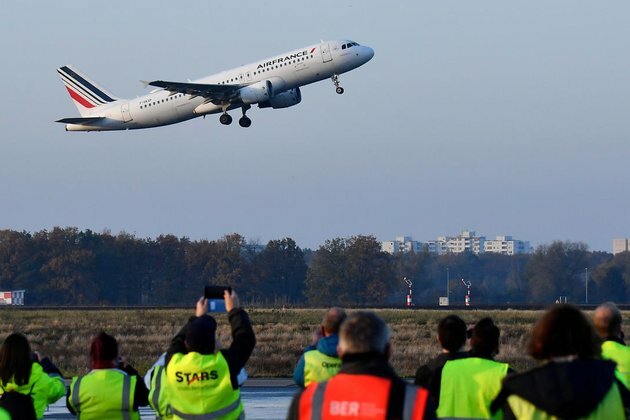Paris ready to fork out more Covid relief cash to rescue Air France