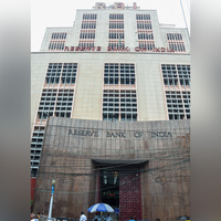 Indian economy resilient despite global uncertainty; RBI bulletin highlights growth, fintech and UPI adoption
