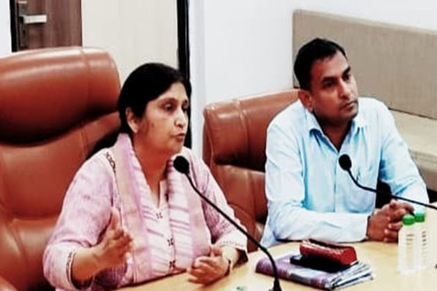 Gujarat: State Principal Secretary Mona Khandhar interacts with fair price shop owners at Ahmedabad Collector's Office