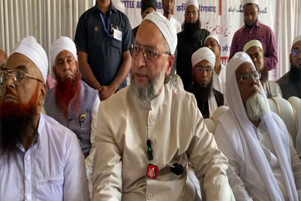 Pakistani establishment wants to see Hindus and Muslims always fighting: Asaduddin Owaisi
