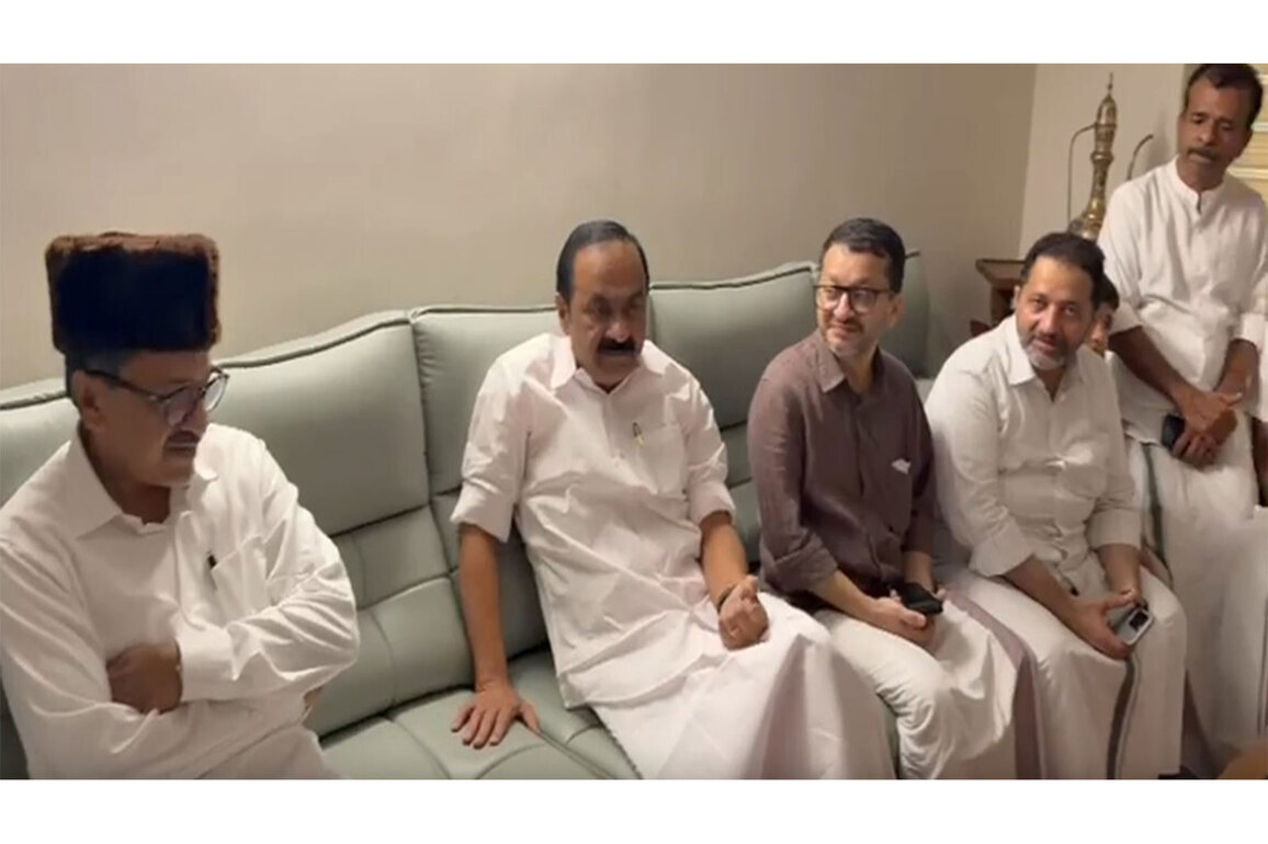 Keralam CM V D Satheesan visits IUML State President Thangal on Bakrid, calls for unity beyond caste and religion