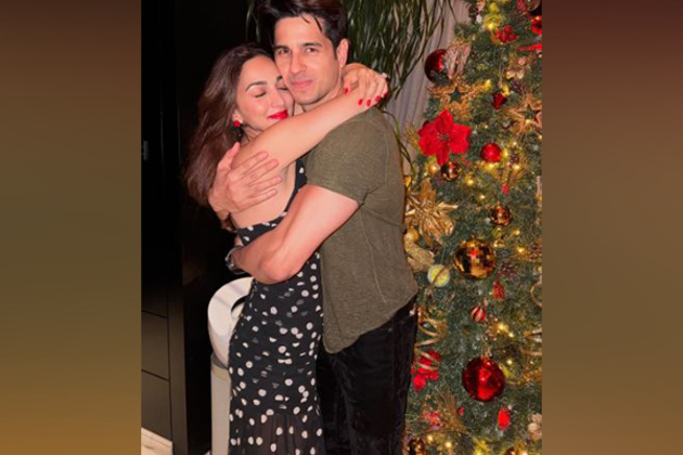 Sidharth Malhotra sends birthday wishes to his 'favourite face' wife Kiara Advani