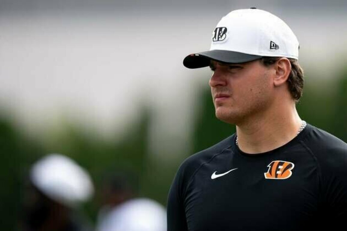 Report: Bengals entertaining trade offers for Trey Hendrickson