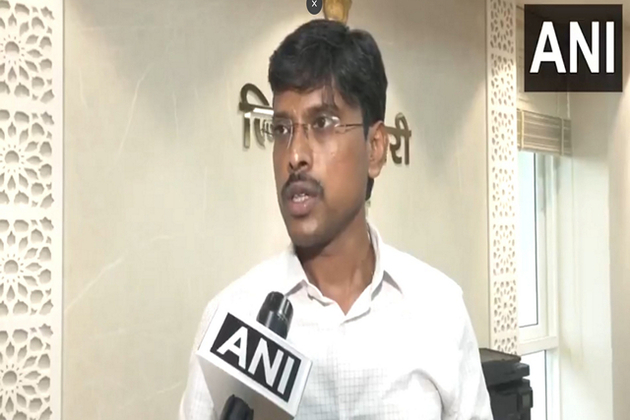His name is still there at booth where he used to vote: Patna DM refutes Tejashwi Yadav's claim