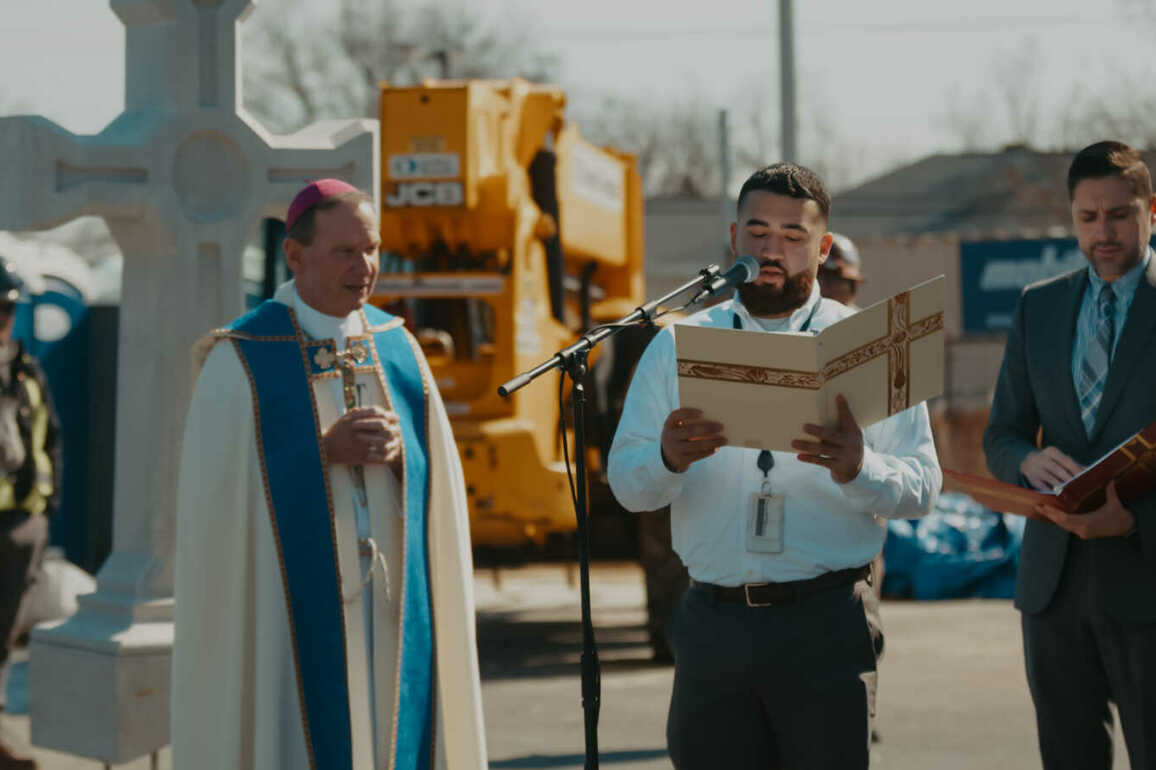 Arlington Catholics honor Pope Francis as peacemaker who fought for human dignity