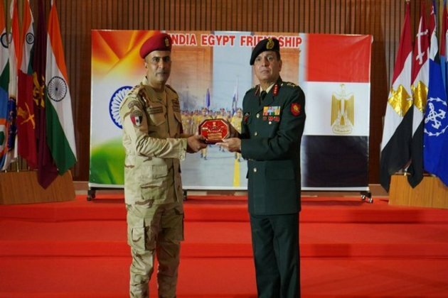 Indian Army felicitates Egyptian Armed Forces marching contingent taking part in Republic Day Parade for first time