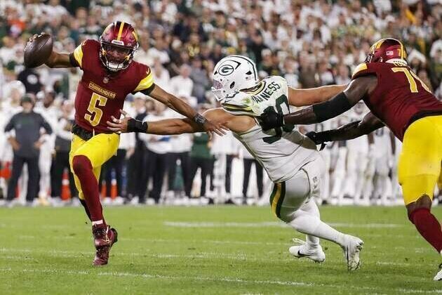 Commanders ready Marcus Mariota with Jayden Daniels (knee) idle