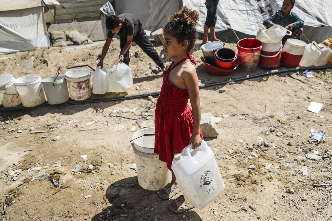 MIDEAST-GAZA-JABALIA-DISPLACED CHILDREN