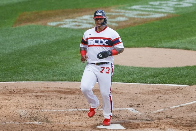 White Sox DH Yermin Mercedes steps away from baseball