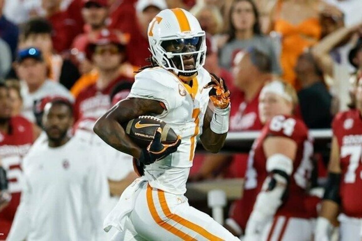 Player Profile: Get to know speedster WR Dont'e Thornton Jr.