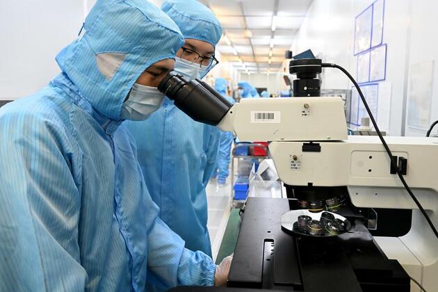 "Lab Assistant": AI enhancing scientific research with speed, precision