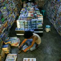 Readers in Myanmar embrace timeless charm of physical books in digital age