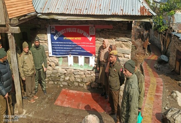 J-K: Kupwara Police attach properties of two drug smugglers in Karnah