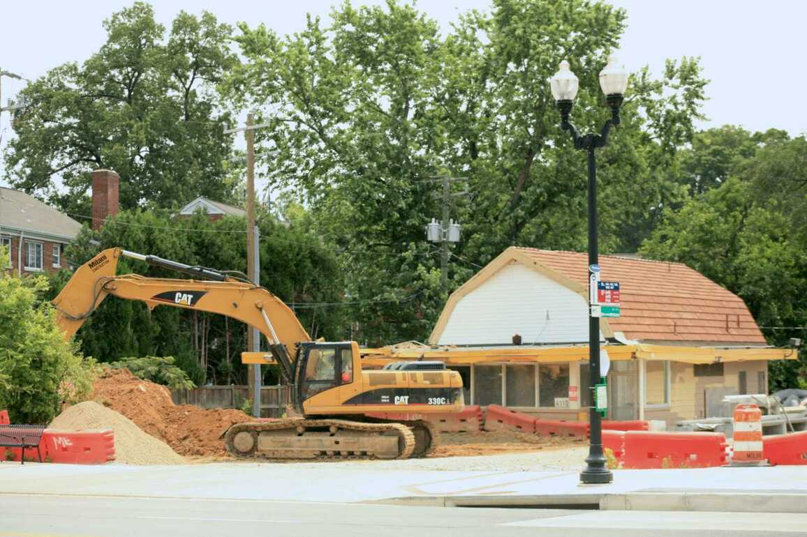 Defunct truck depot on Columbia Pike could become new mini park