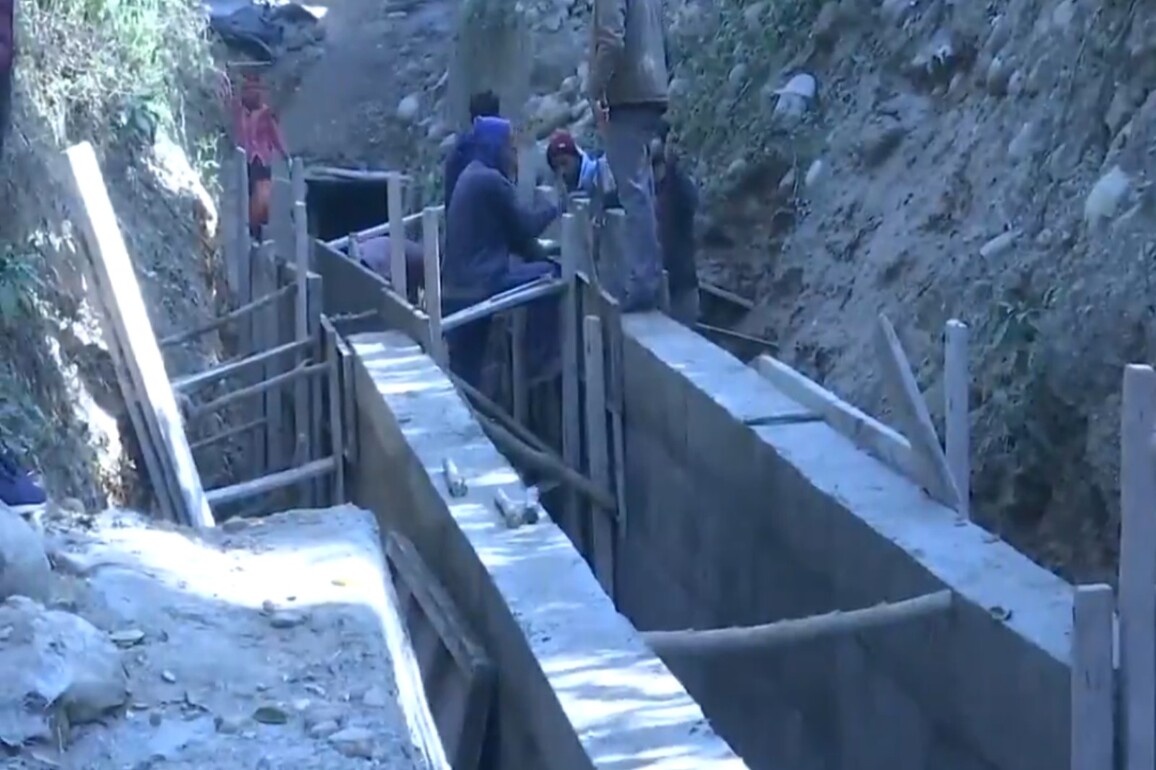 J-K: Flood-hit canals repaired in Nowshera, Jal Shakti Division restores irrigation water for local farmers