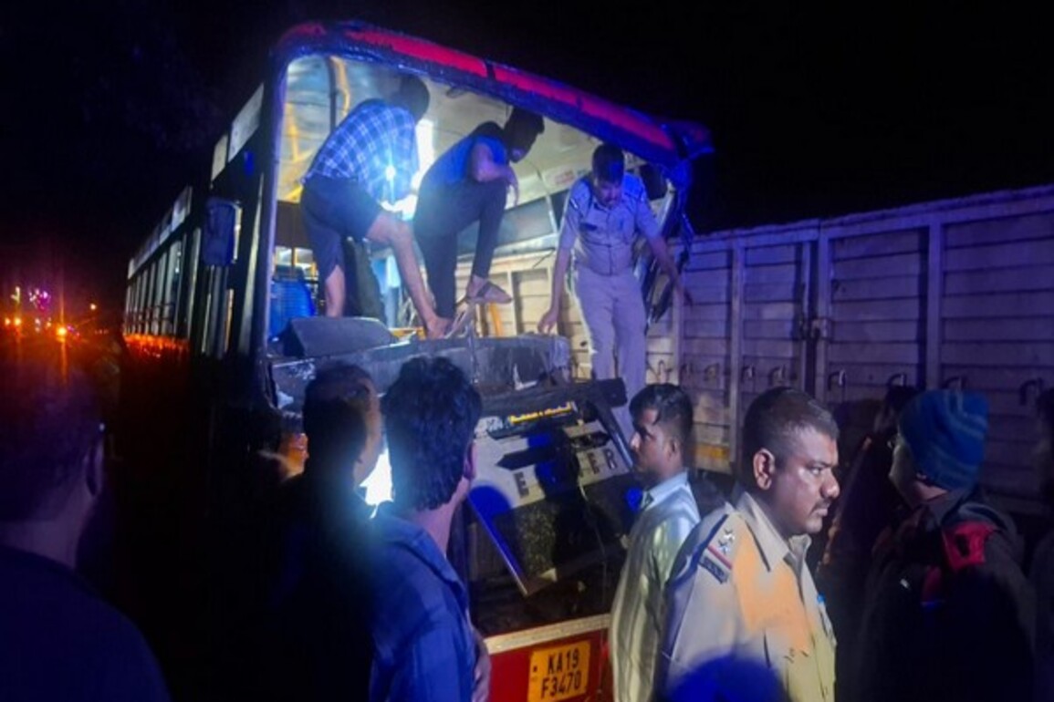 Karnataka: Three killed, seven critically injured as KSRTC bus rams into stationary truck in Yellapur